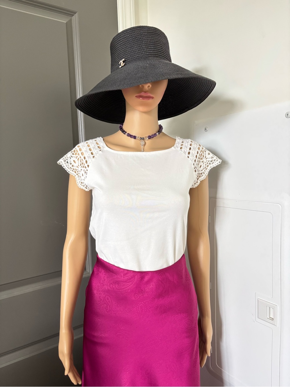Lauren Ralph Lauren White Tee crochet shoulders cotton stretch size S used
